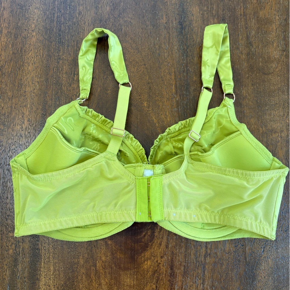 Savage x Fenty Heavenly Satin Unlined Balconette Bra Jacquard Green 38DD - Picture 4 of 10
